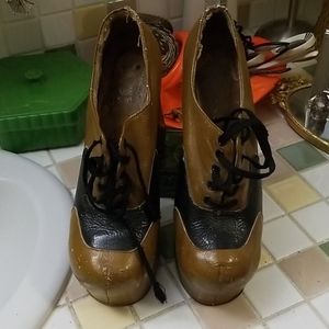 Vintage 70s groovy platforms